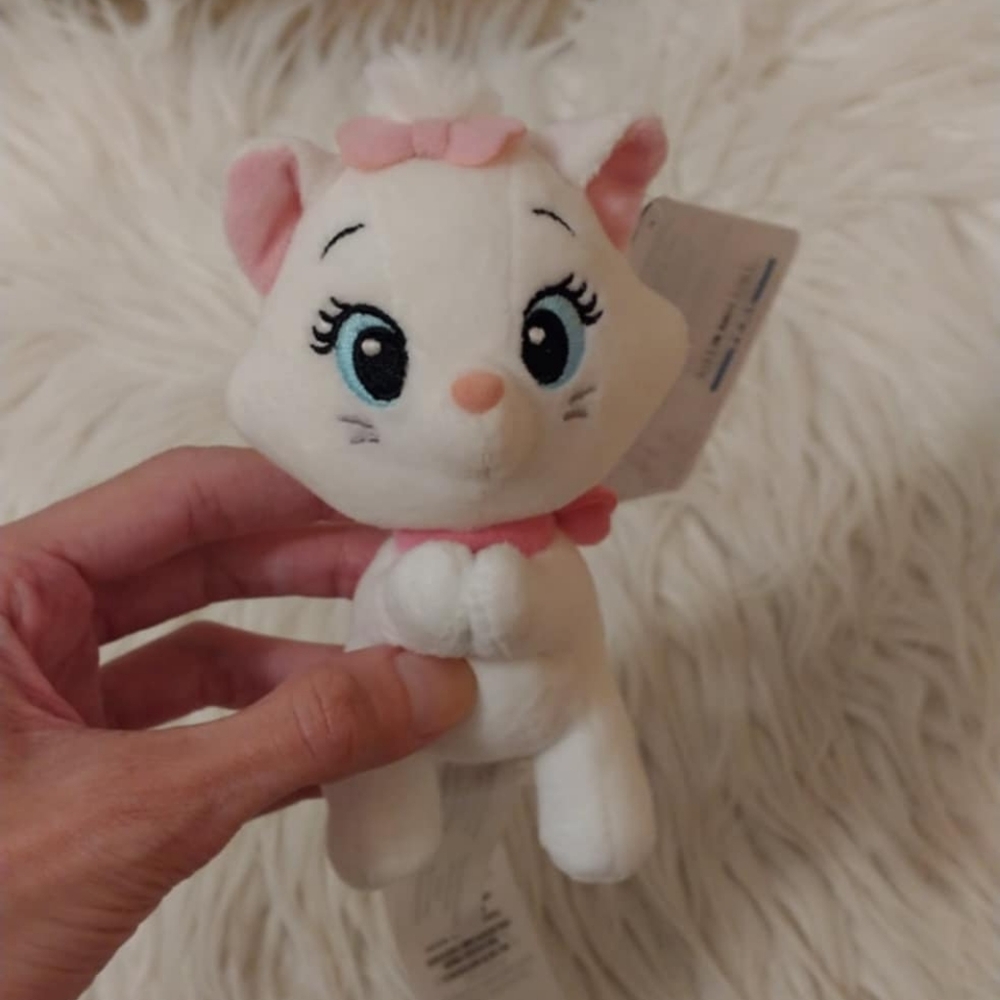 ❤️FIRM! DISNEY PARKS THE ARISTOCATS MARIE PLUSH MAGNET